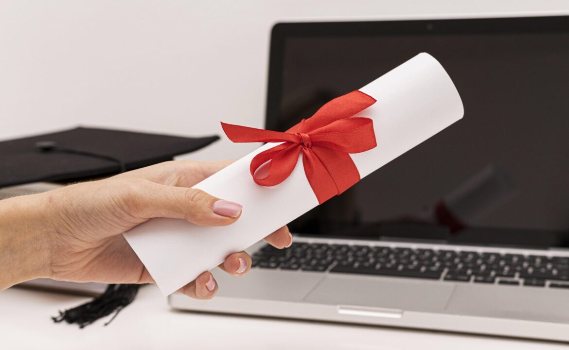 graduation-diploma-certificate-laptop